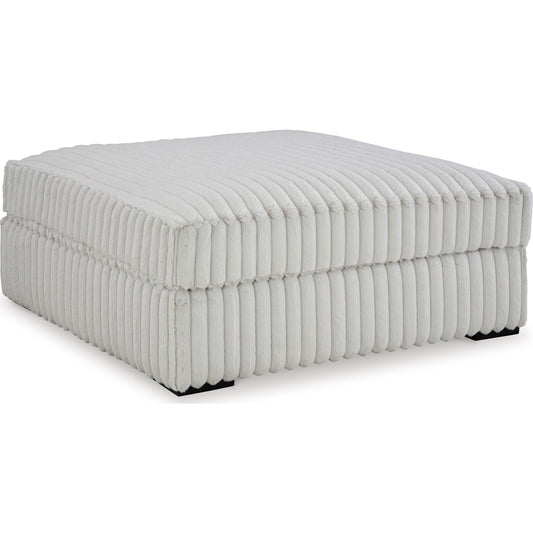 Pouf d'appoint surdimensionné et stupéfiant