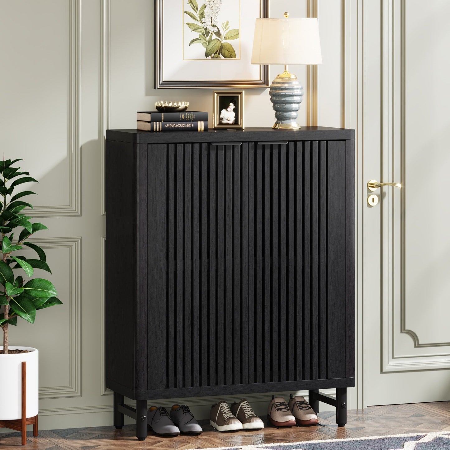 Meuble à chaussures avec porte pour 24 paires, idéal pour l'entrée ou le salon.