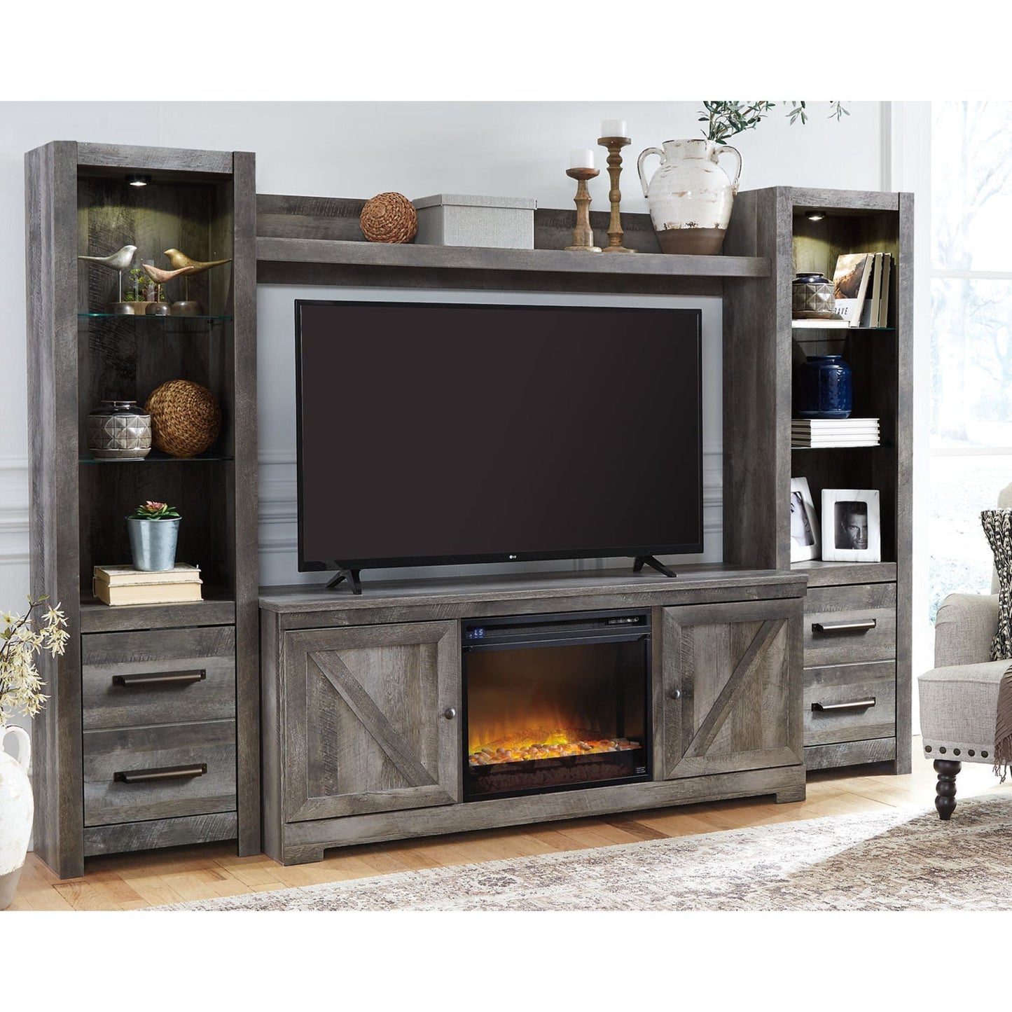 Meuble mural Wynnlow avec insert de cheminée