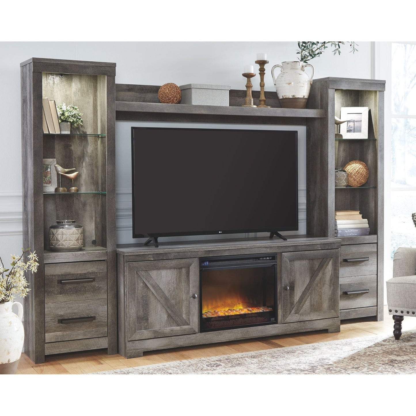 Meuble mural Wynnlow avec insert de cheminée