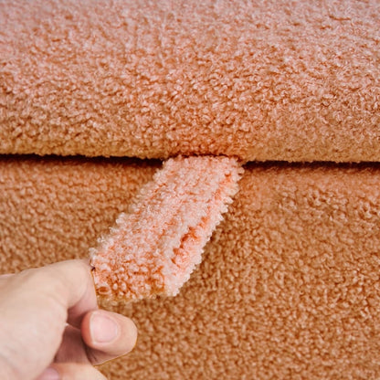Pouf de rangement en boucle écrue (39,5 cm), en sherpa, avec pieds en bois, idéal pour le salon ou la chambre.