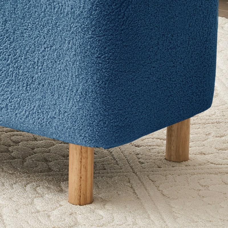 Pouf de rangement en boucle écrue (39,5 cm), en sherpa, avec pieds en bois, idéal pour le salon ou la chambre.