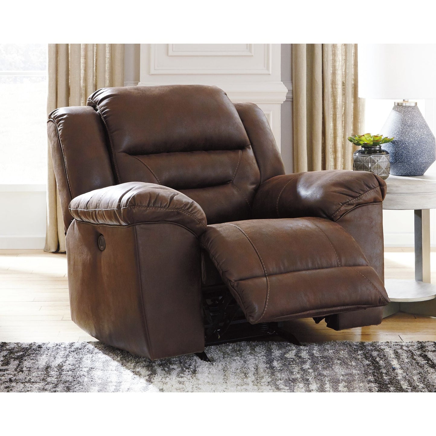 Fauteuil inclinable à bascule Stoneland avec alimentation électrique