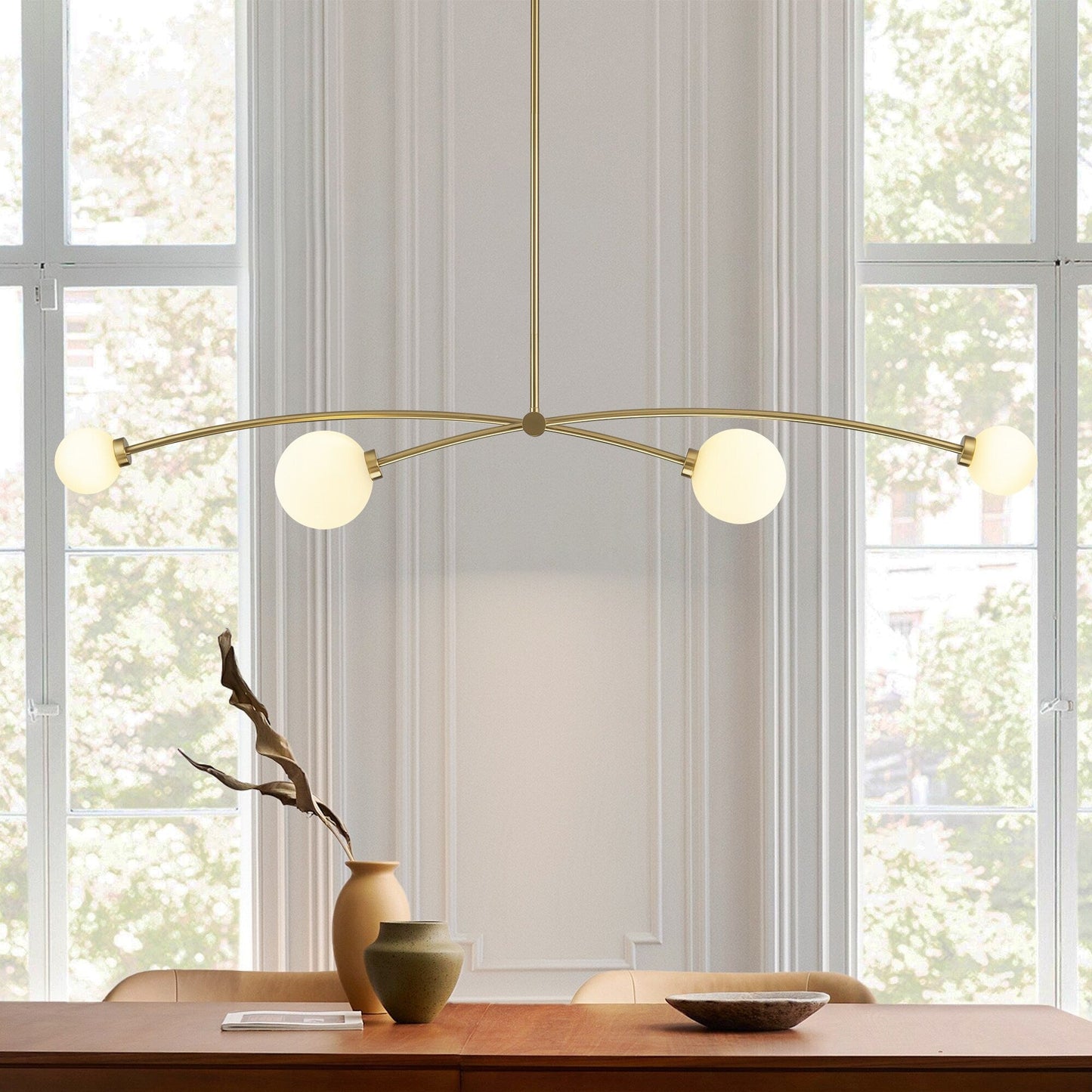 Suspension Sputnik linéaire moderne dorée à 4 lumières, style épuré, idéale pour îlot central ou salle à manger - 130 cm (L) x 28 cm (P) x 15 cm (H)