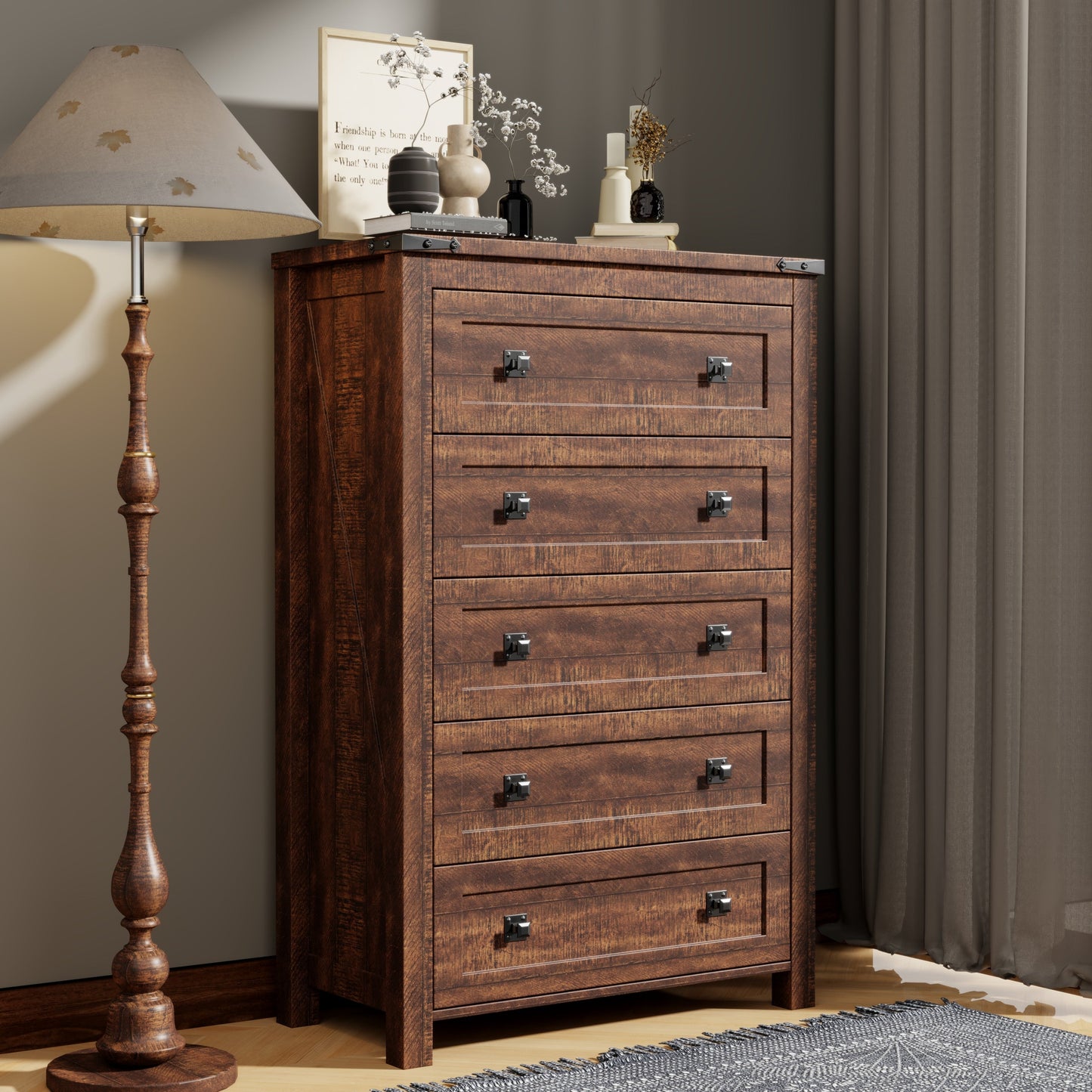 Commode en bois de style campagnard à 5 tiroirs de 48 pouces de haut, idéale pour une chambre à coucher.