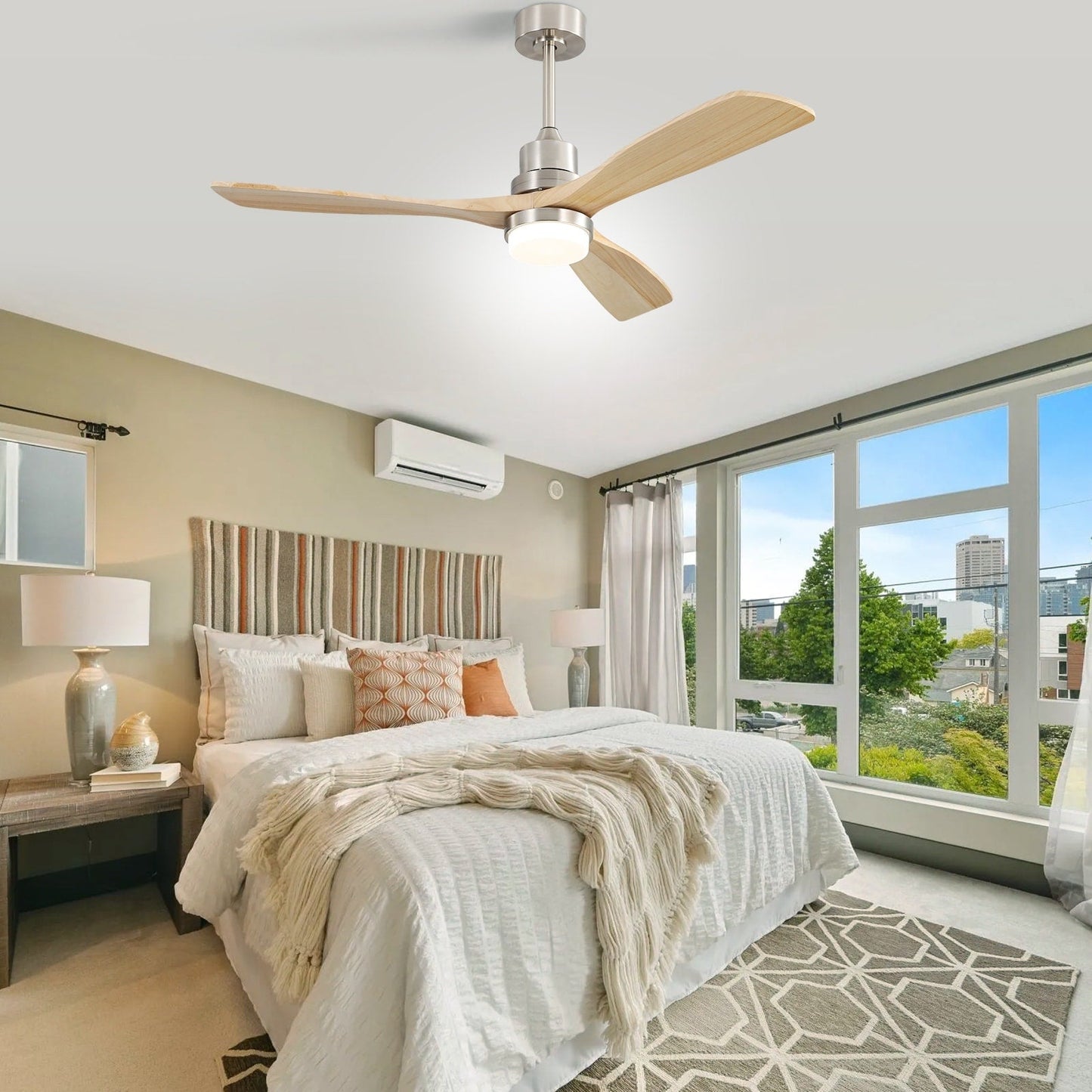 Ventilateur de plafond d'intérieur Sofucor 52 en bois avec éclairage intégré et télécommande (en option).