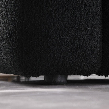 Canapé 3 places luxueux en bouclette couleur guimauve (84,3 cm) avec 2 coussins carrés décoratifs et accoudoirs carrés.