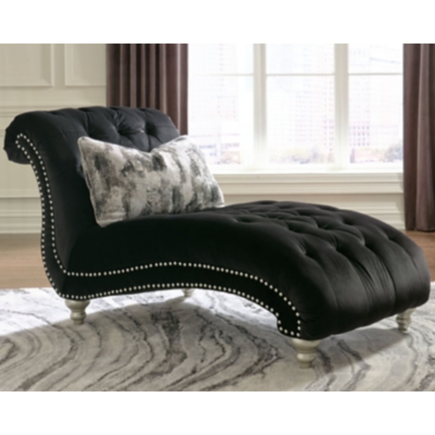 Harriotte Chaise