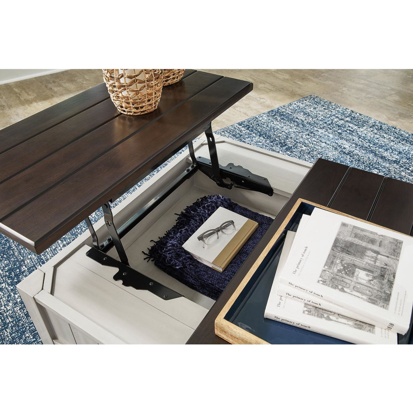 Table basse Darborn avec plateau relevable