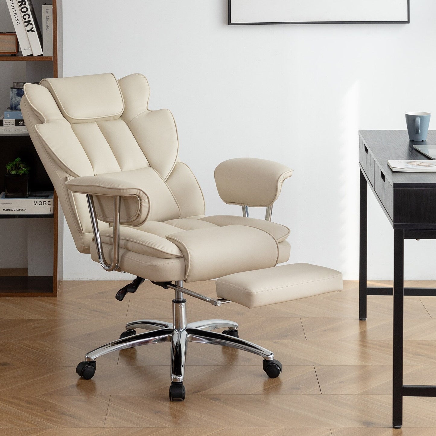 Fauteuil de bureau ergonomique pivotant à 360° en cuir reconstitué beige, dossier haut, dossier haut, soutien lombaire, repose-pieds, hauteur réglable