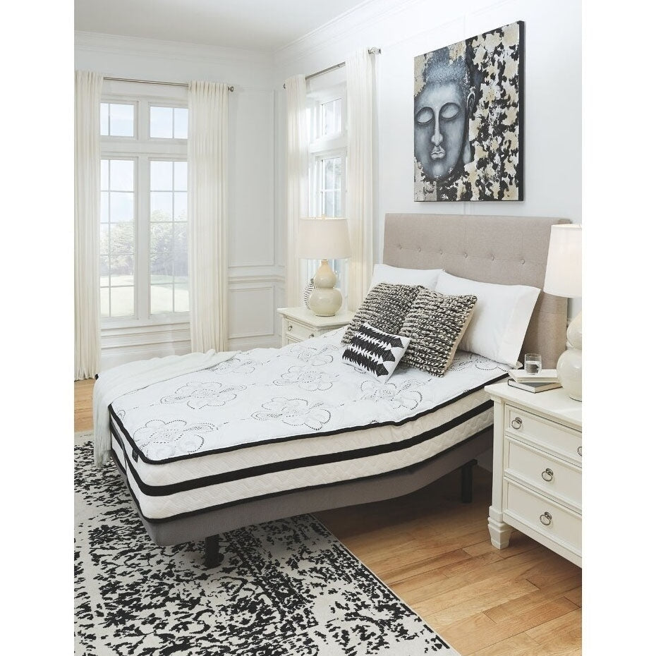 Matelas hybride Chime 10 pouces en boîte, signé Ashley Design