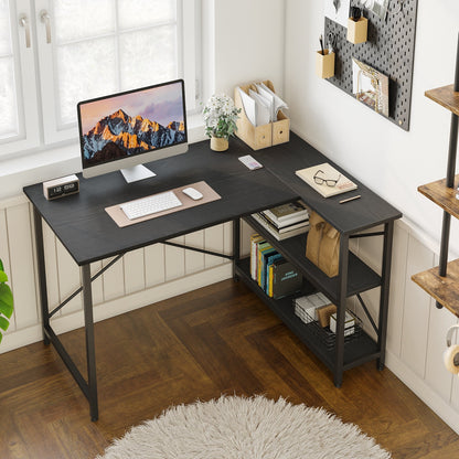 Petit bureau d'angle en forme de L avec étagères de rangement