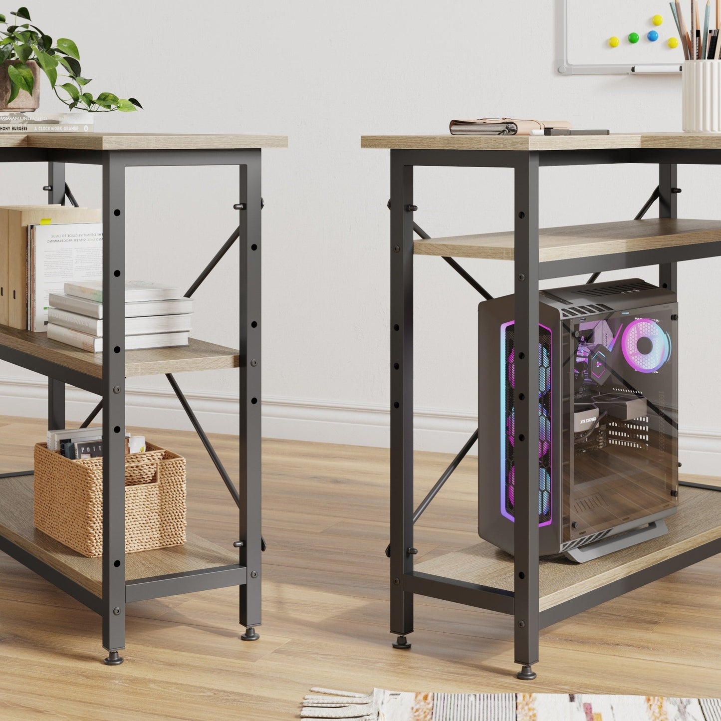 Petit bureau d'angle en forme de L avec étagères de rangement